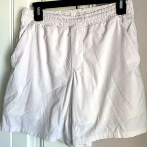 Like New Mens Lululemon athletic shorts